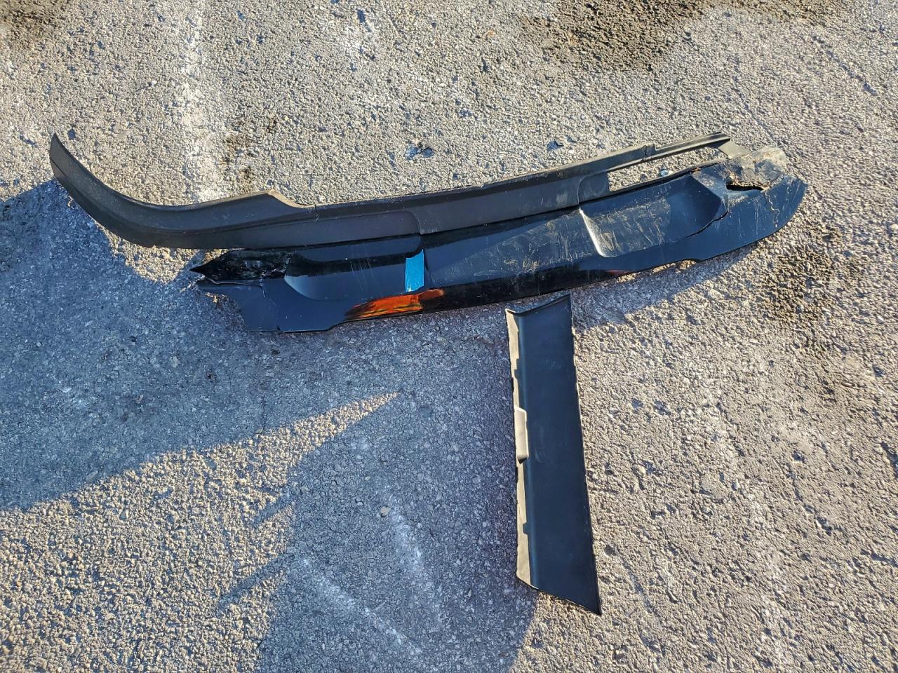 Ford Explorer Sport Image 11