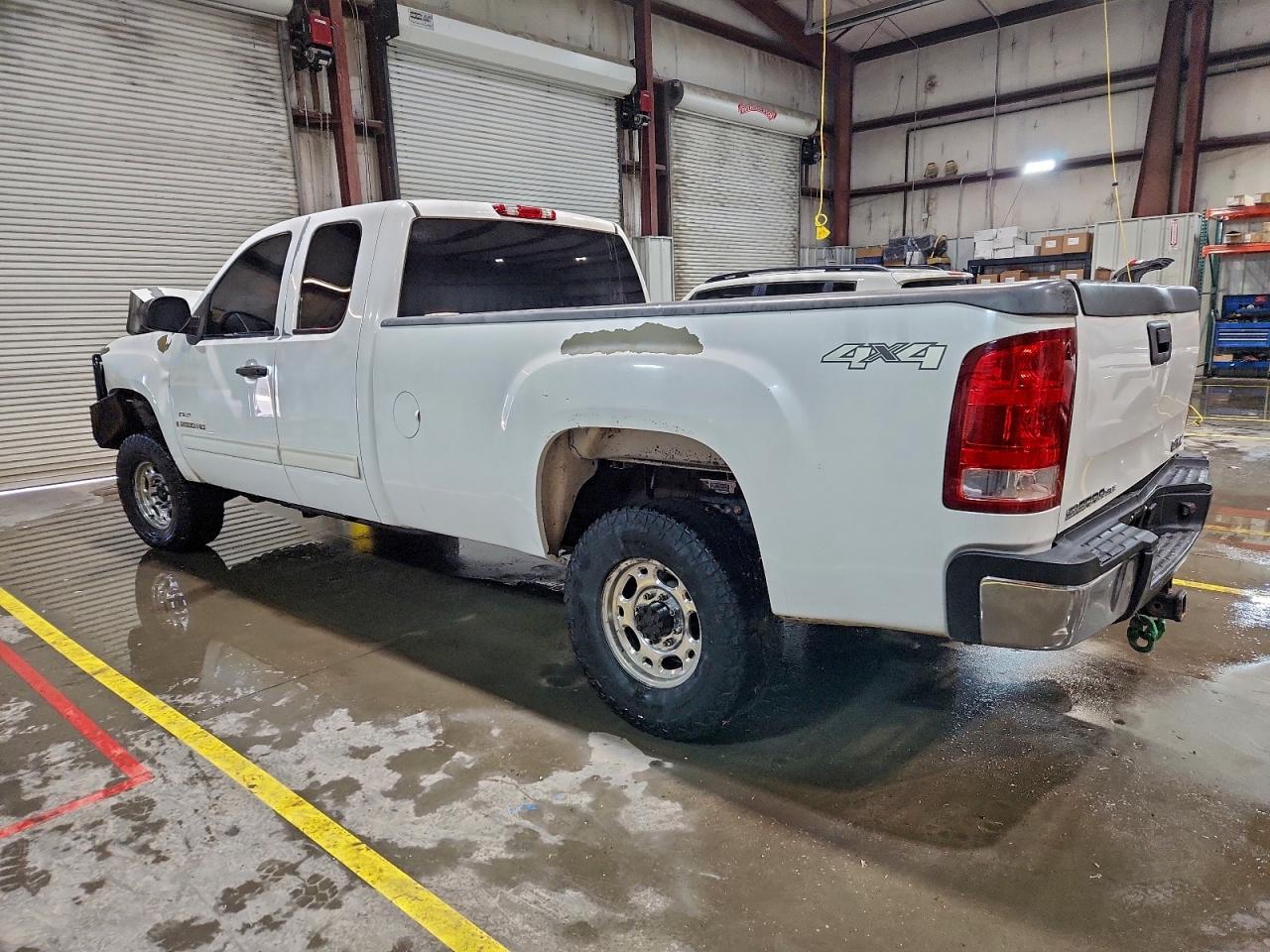 GMC Sierra K2500 Sle Image 8