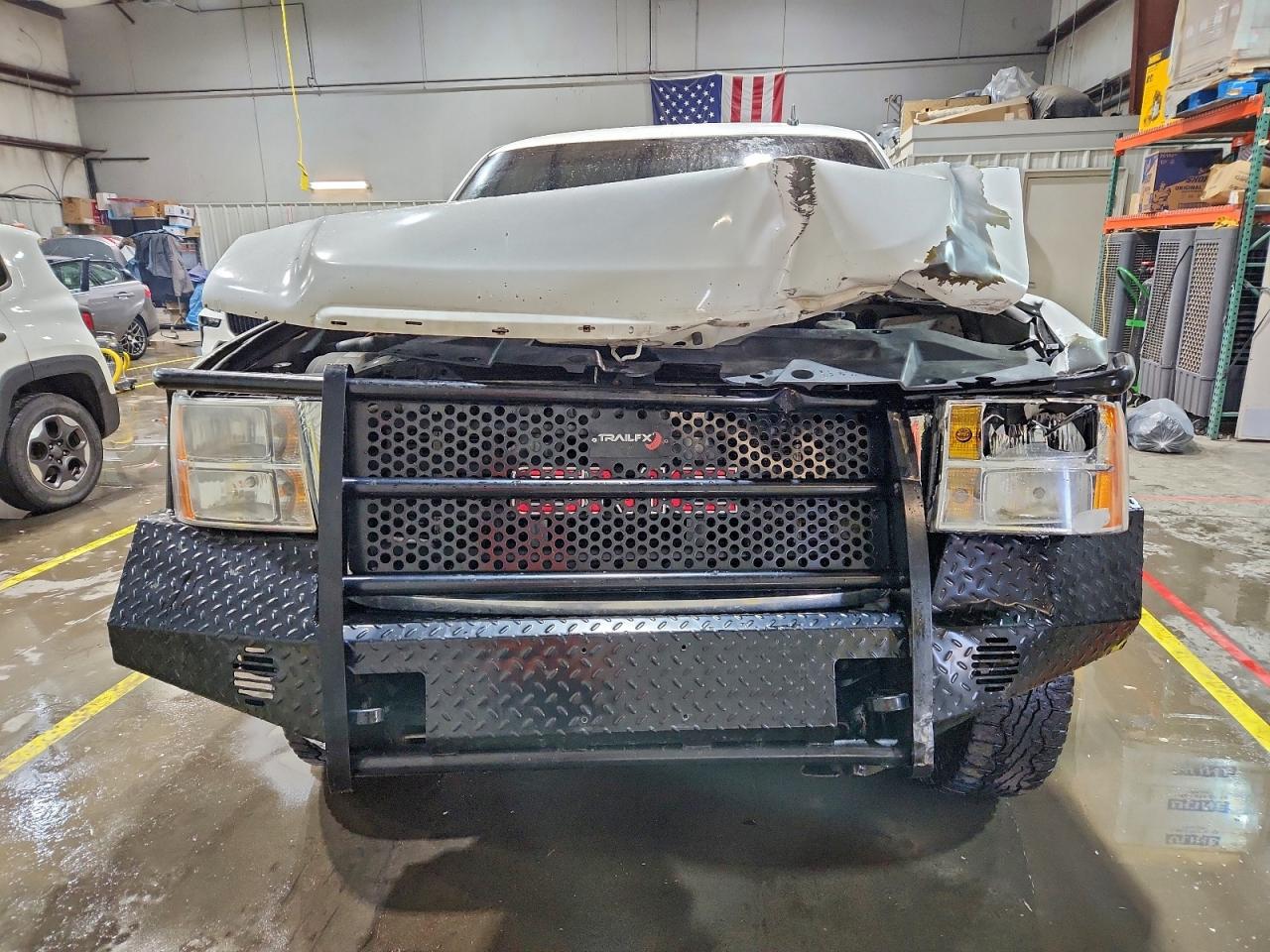 GMC Sierra K2500 Sle Image 3