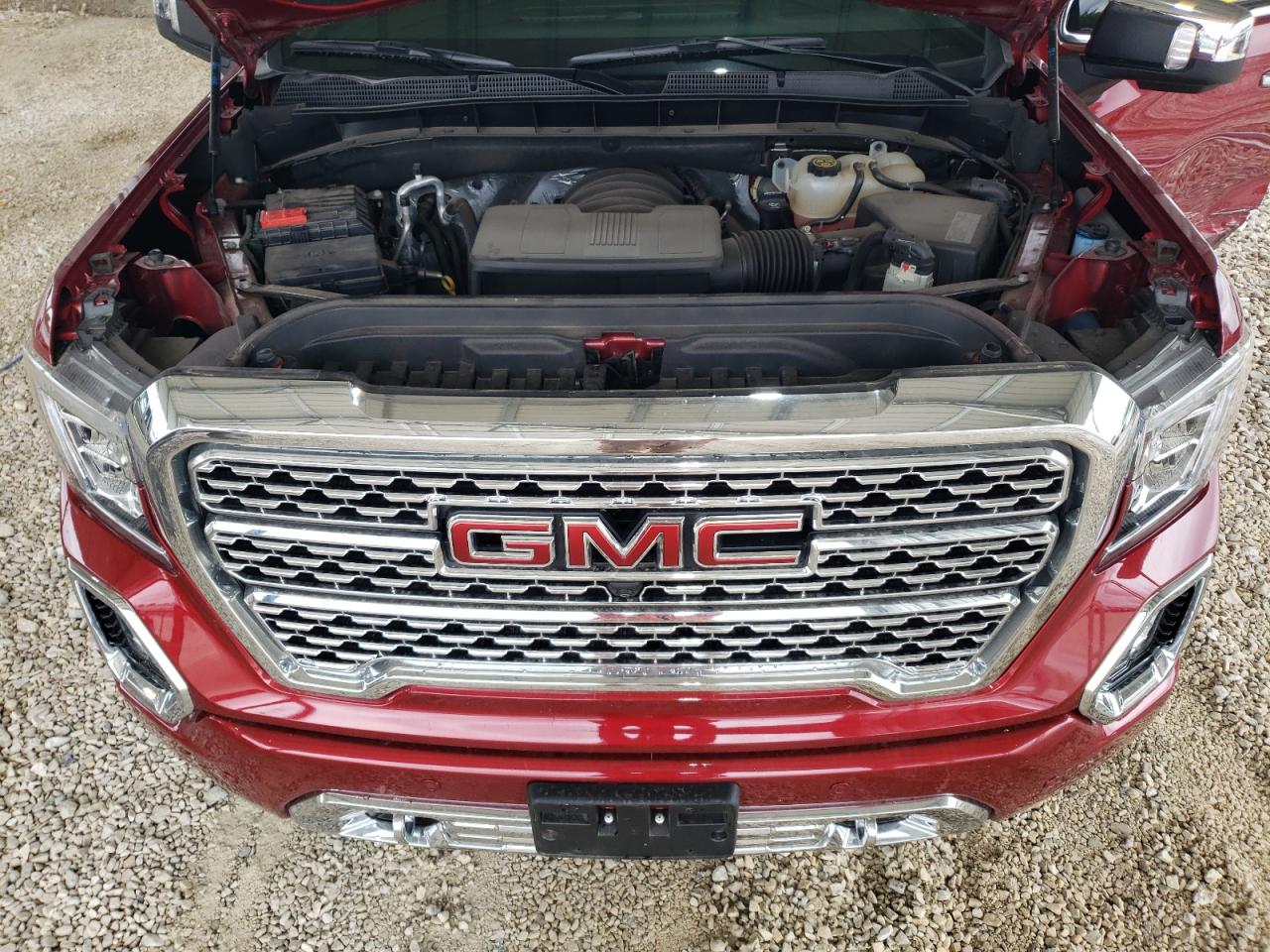GMC Sierra K1500 Denali Image 11
