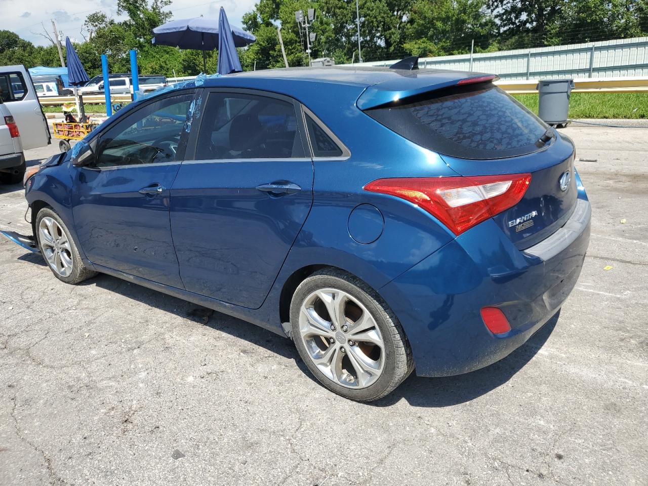 Hyundai ELANTRA Image 8