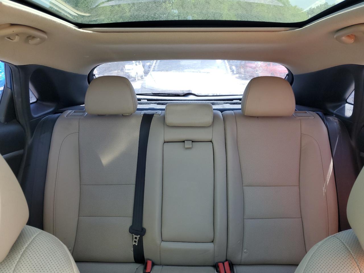 Hyundai ELANTRA Image 7