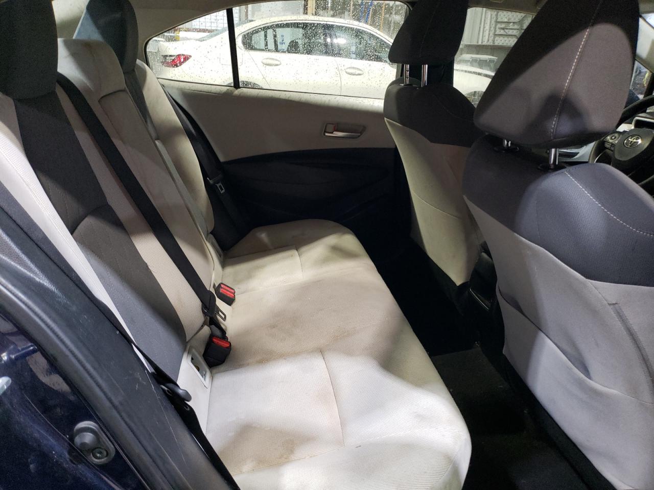 Toyota Corolla Le Image 13