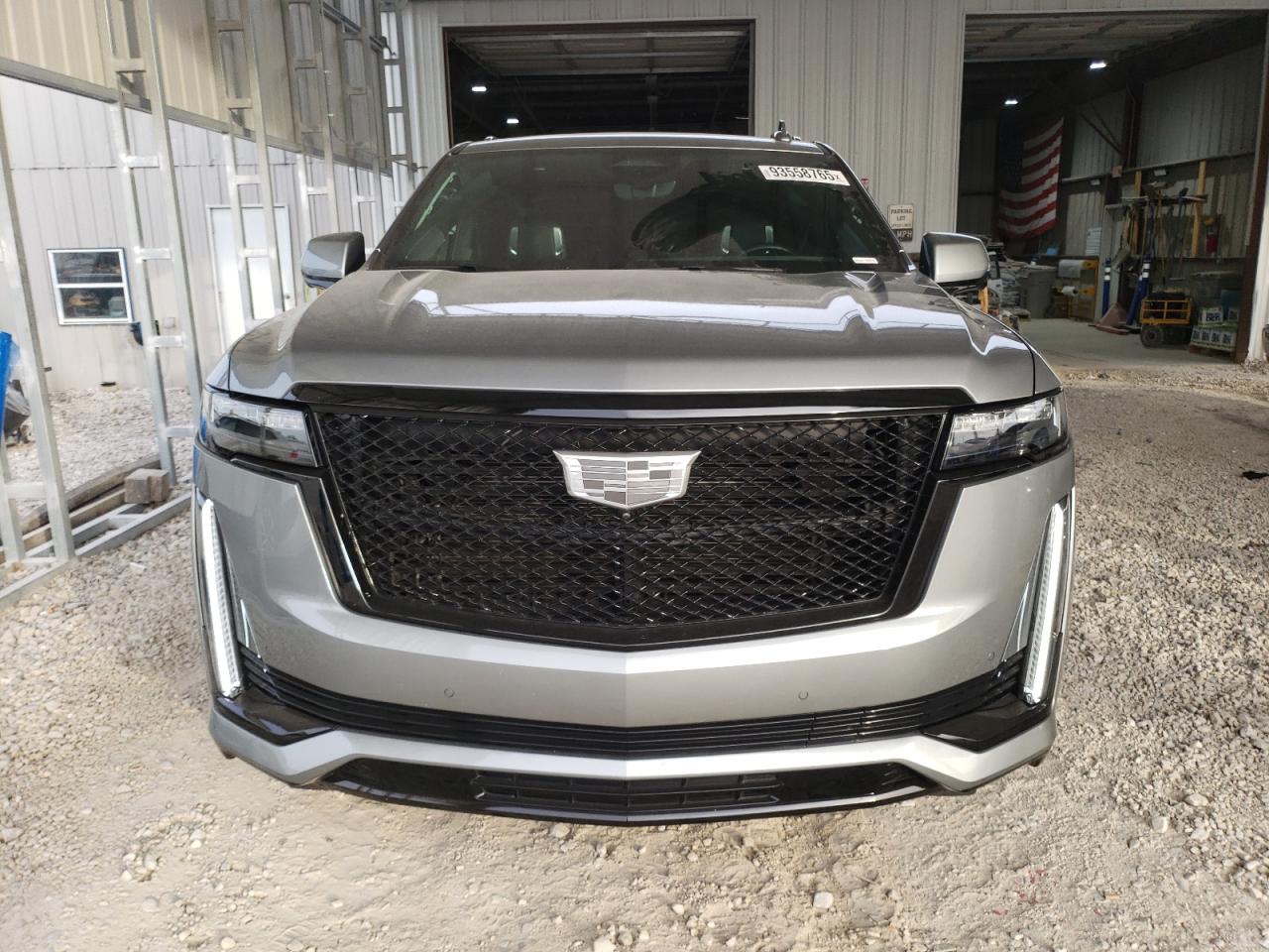 Cadillac Escalade Esv Sport Image 9