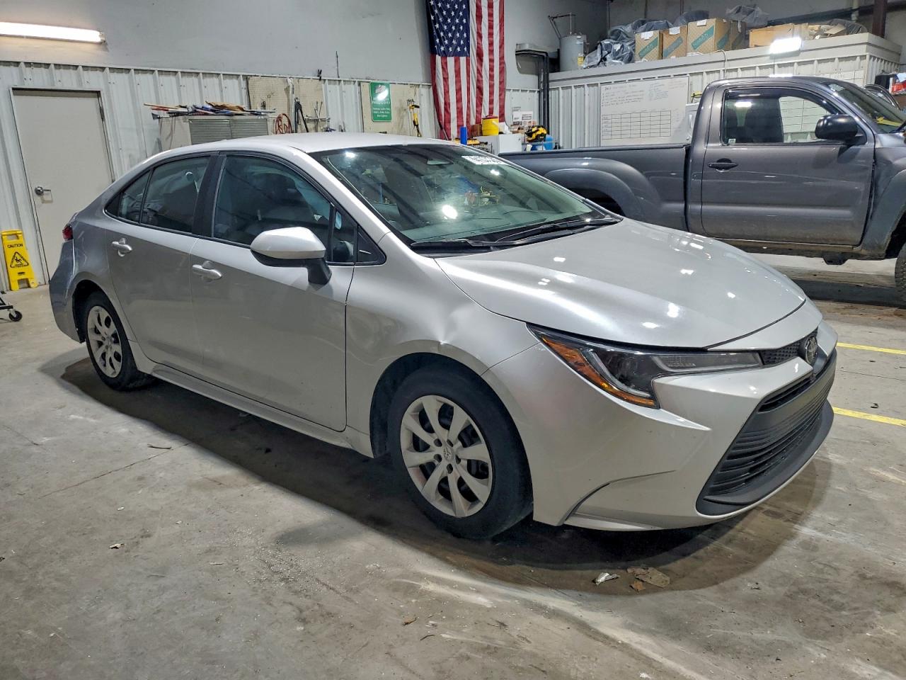 Toyota Corolla Le Image 13