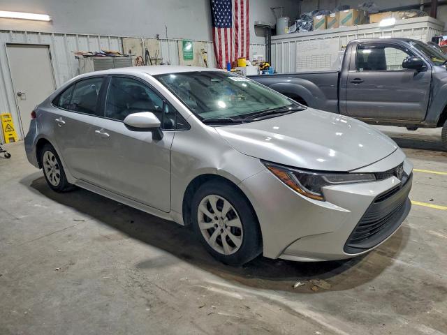 Toyota Corolla Le Image 13