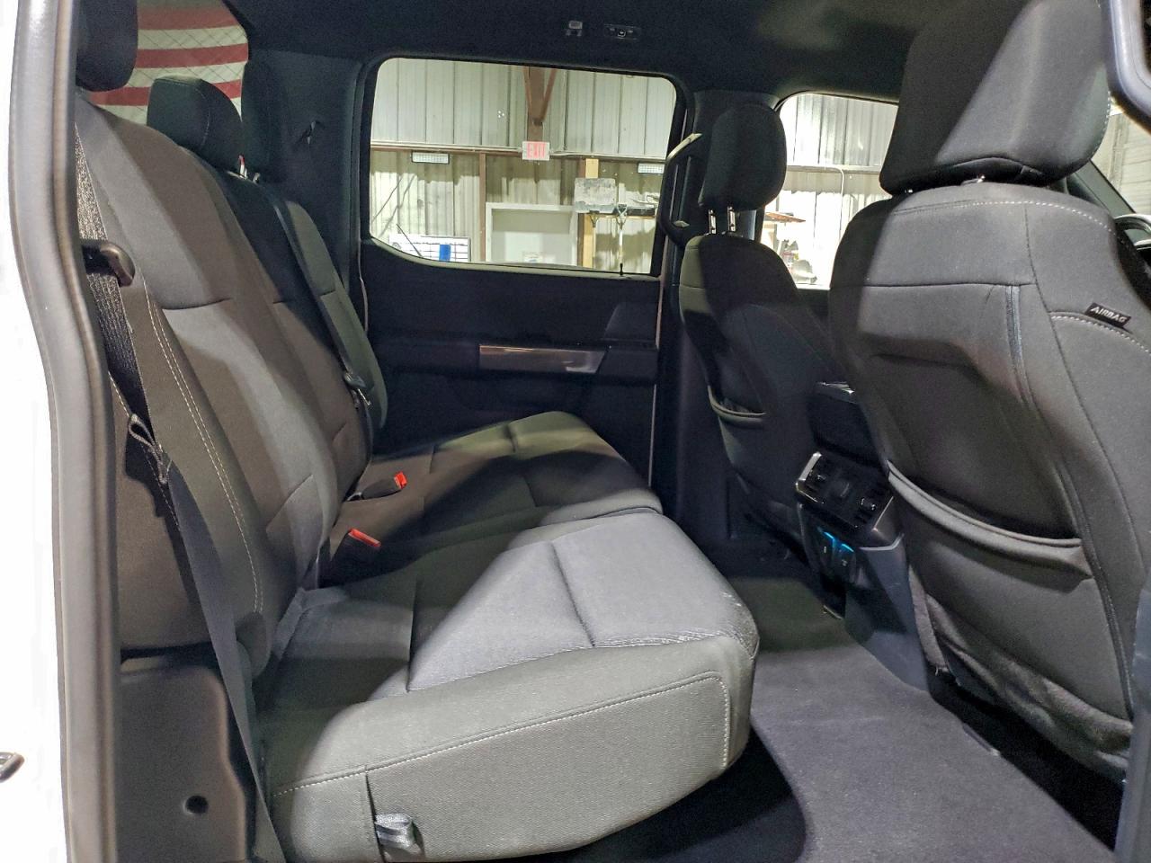 Ford F-150 Supercrew Image 7