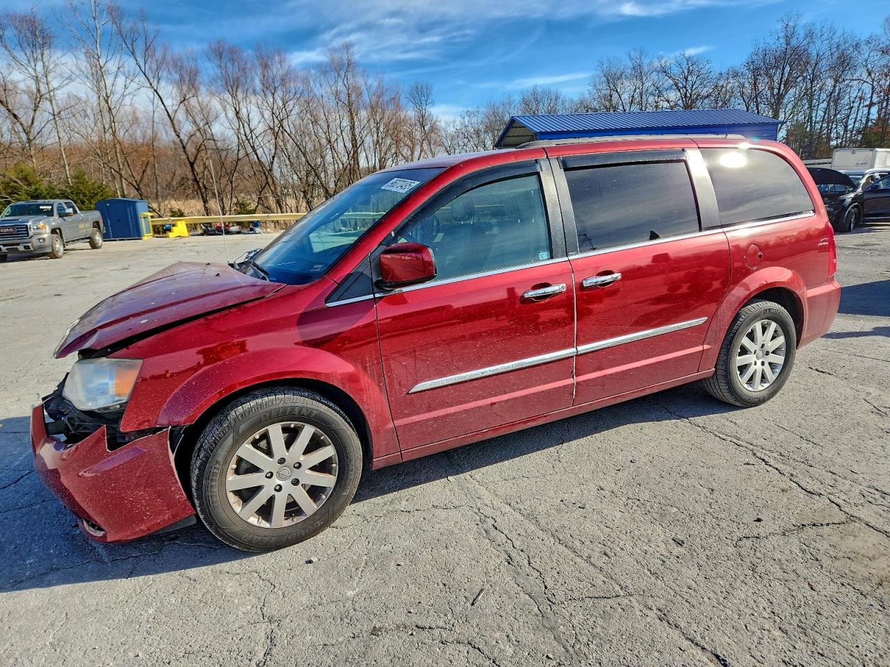 Chrysler Minivan Touring Image 1