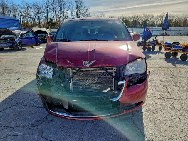 Chrysler Minivan Touring Image 4