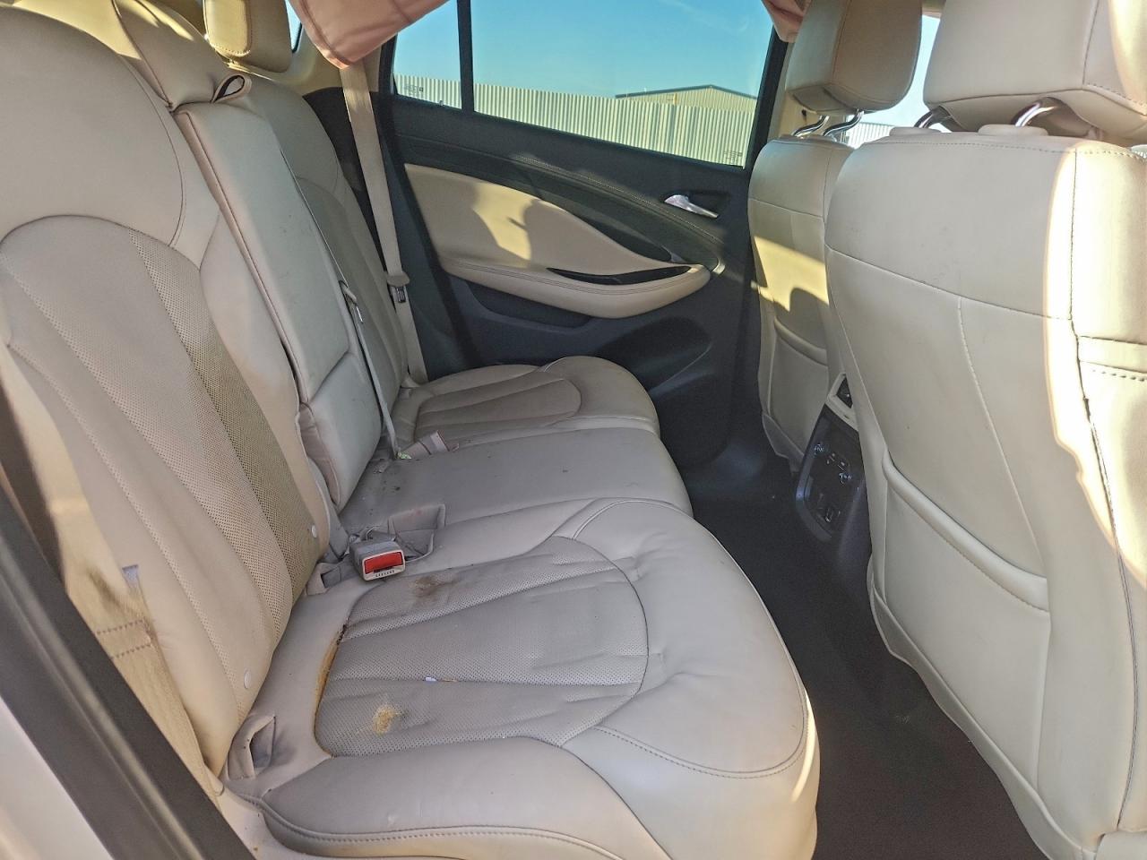 Buick Envision Essence Image 9