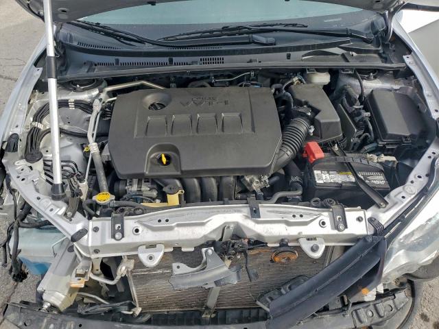 Toyota Corolla L Image 10