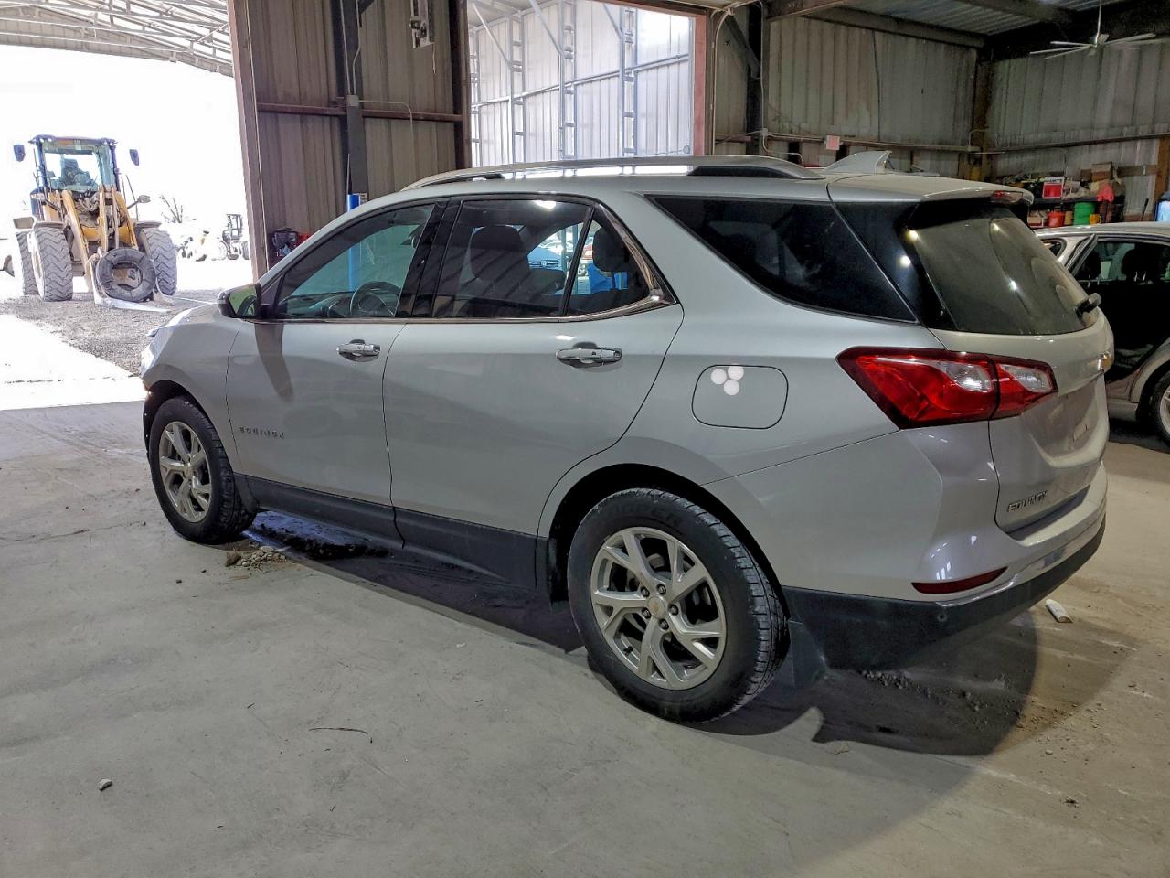 Chevrolet Equinox Premier Image 8