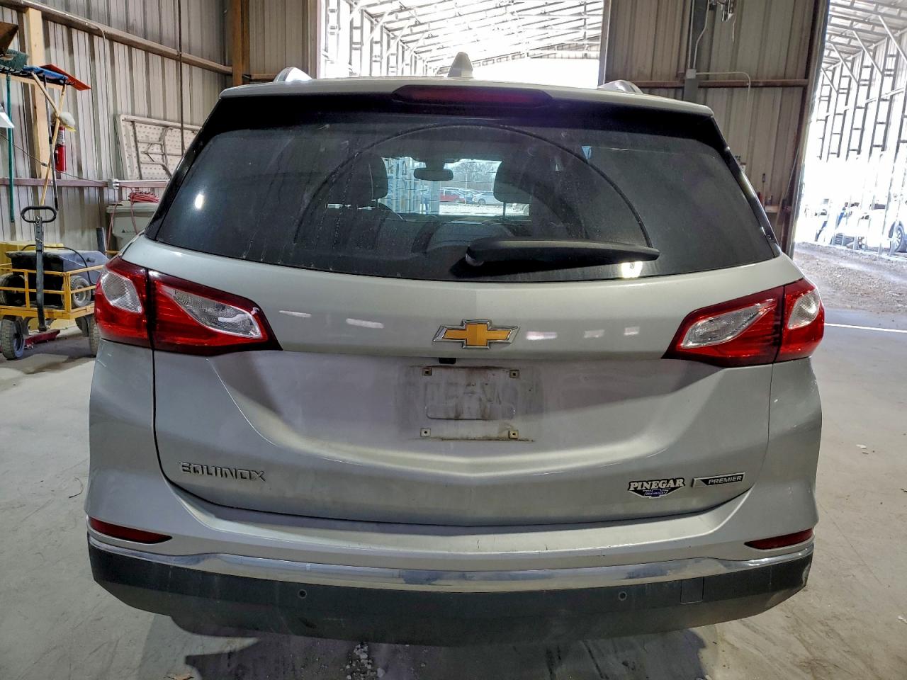 Chevrolet Equinox Premier Image 2