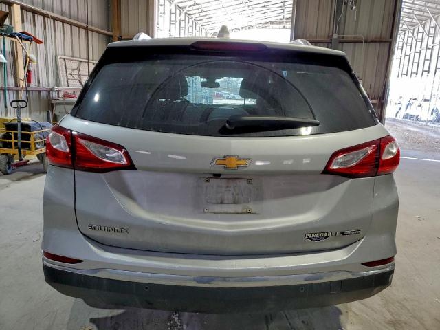 Chevrolet Equinox Premier Image 2