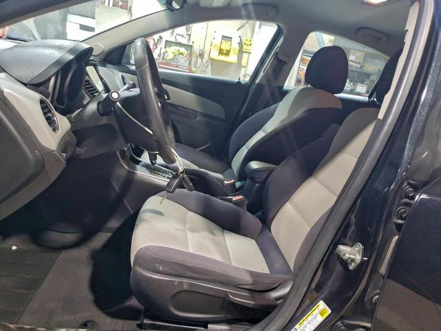 Chevrolet Cruze Ls Image 6