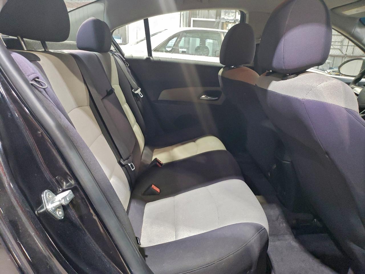 Chevrolet Cruze Ls Image 7