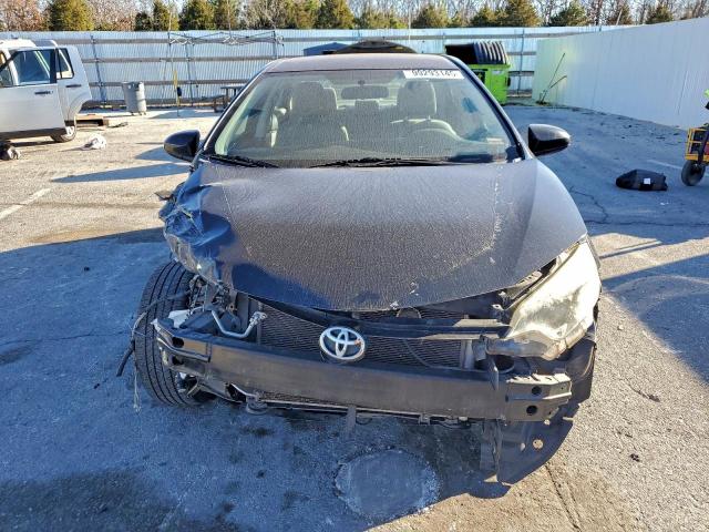 Toyota Corolla L Image 9