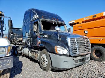  Salvage Freightliner Cascadia