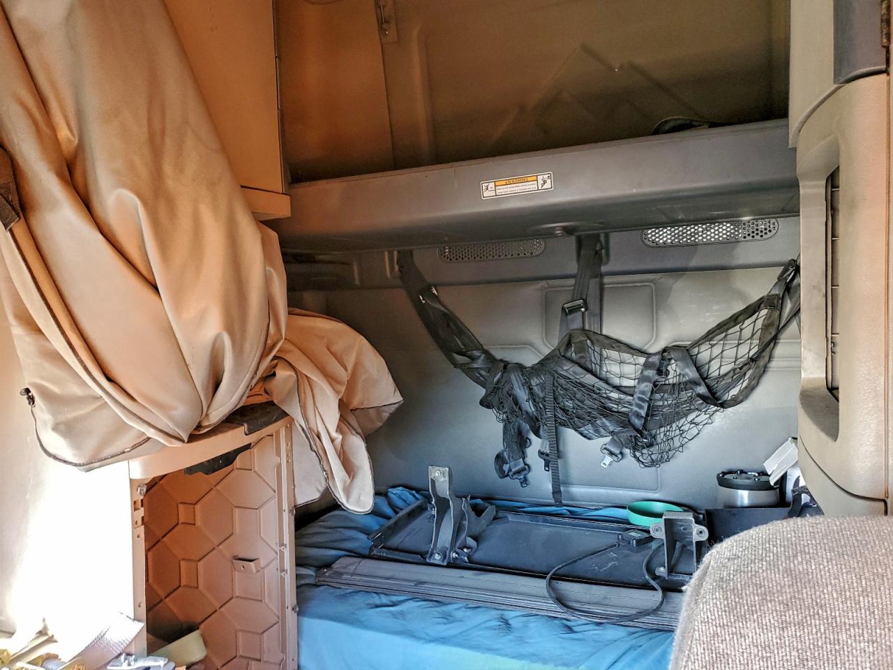 Freightliner Cascadia Image 2