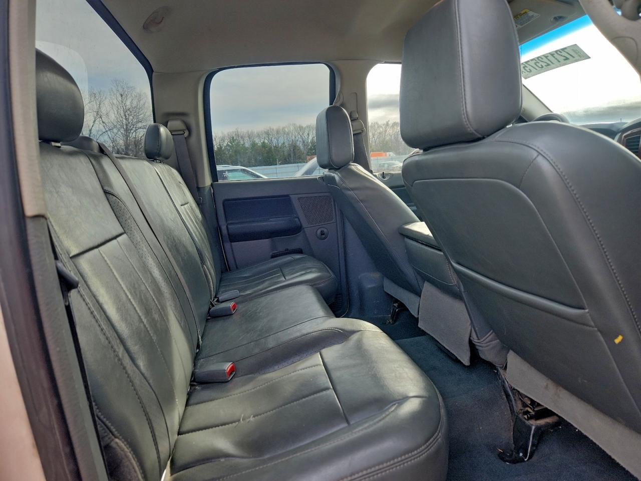 Dodge Ram 3500 St Image 7