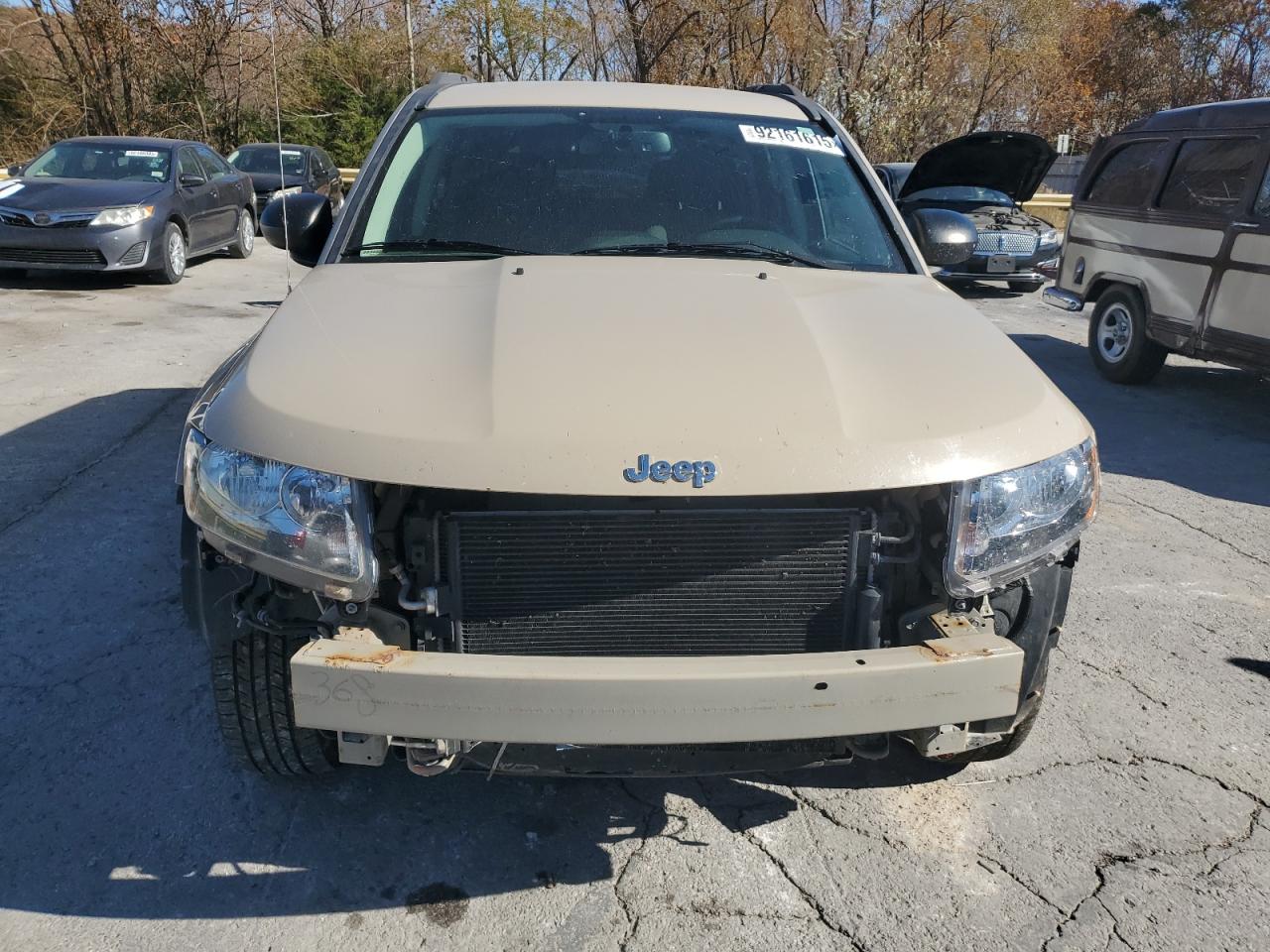 Jeep Compass Sport Image 2