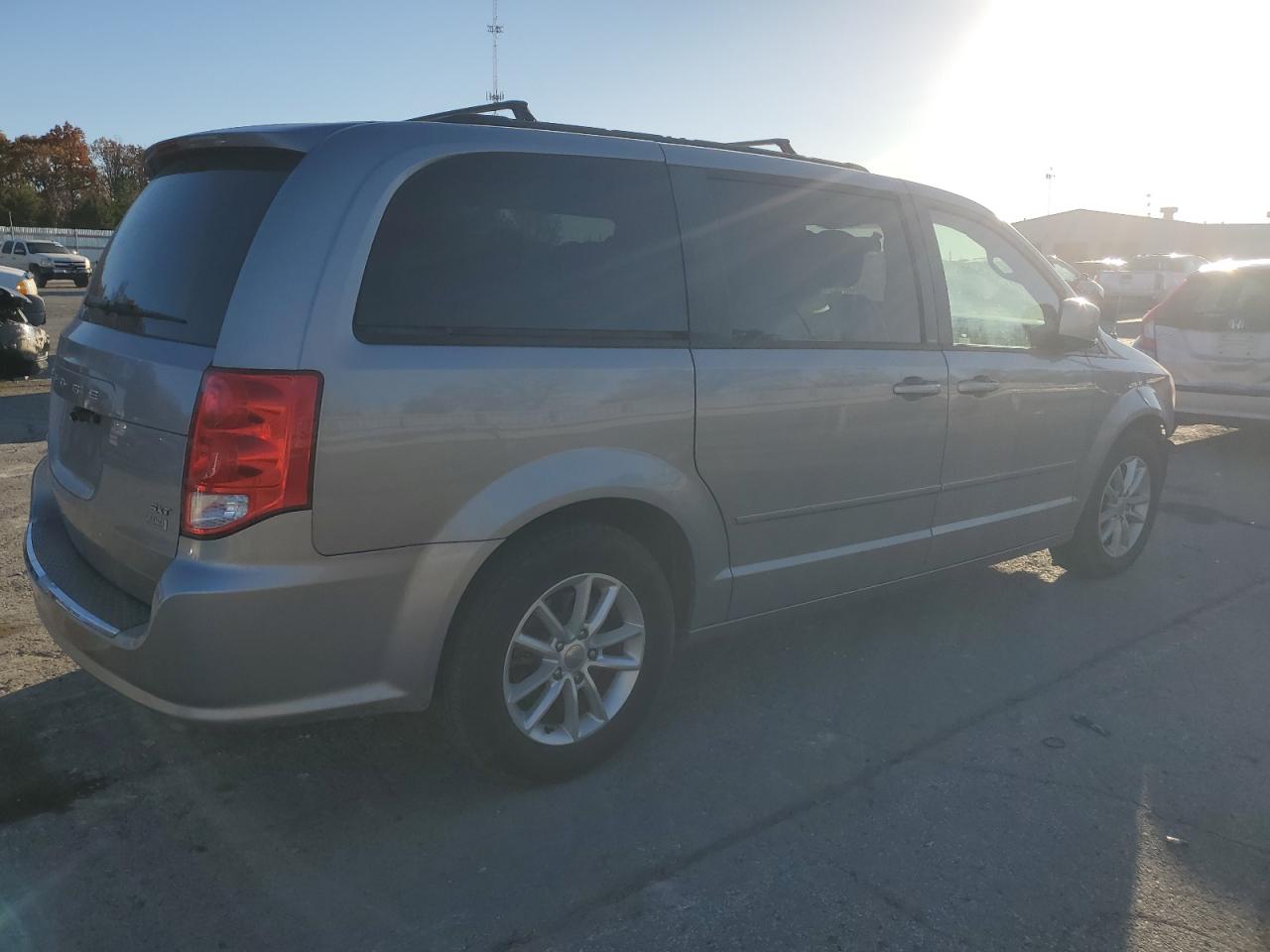 Dodge Caravan Sxt Image 5
