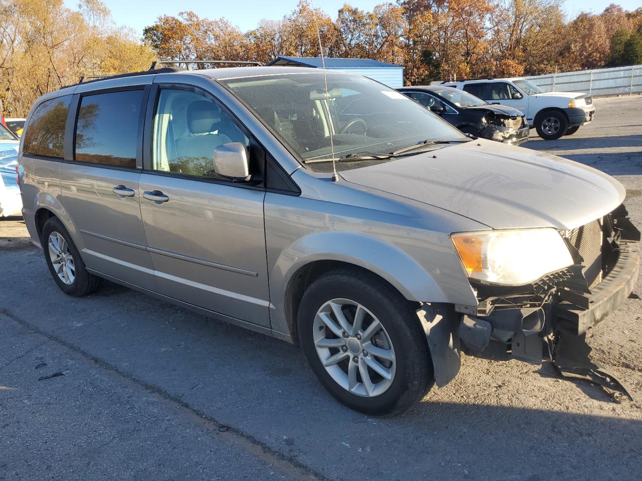 Dodge Caravan Sxt Image 2