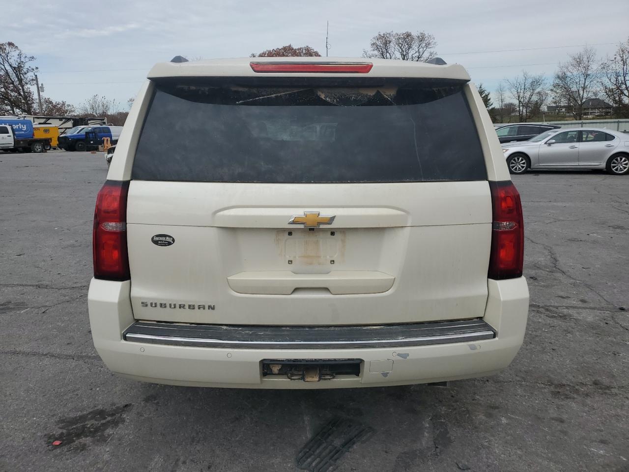 Chevrolet Suburban C1500 Ltz Image 4