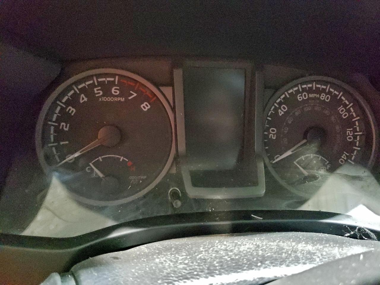 Toyota Tacoma Double Cab Image 13