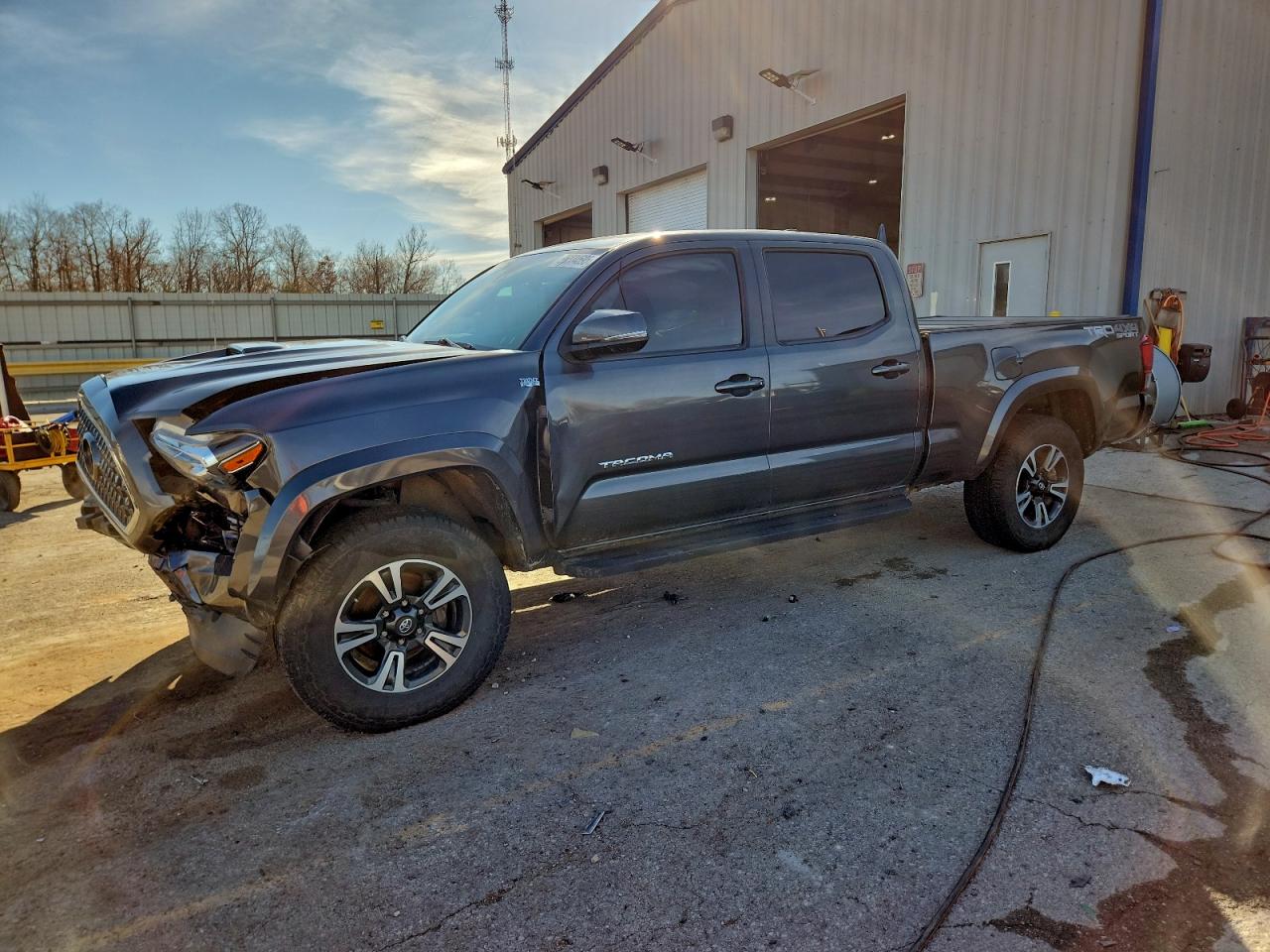 Toyota Tacoma Double Cab Image 1