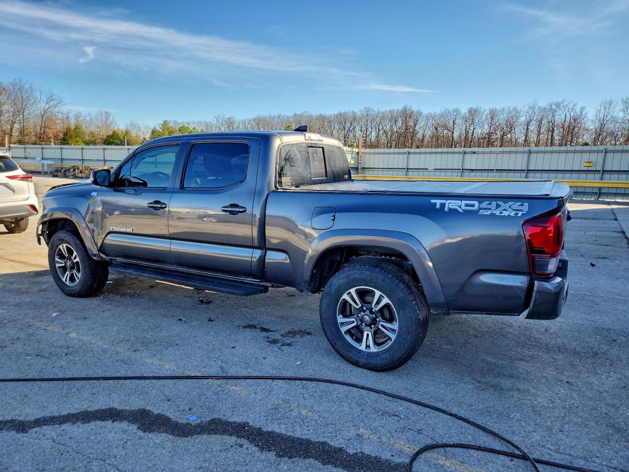 Toyota Tacoma Double Cab Image 5
