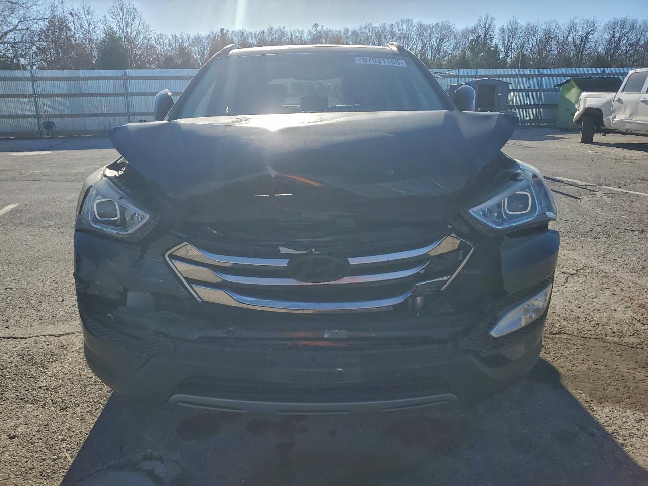 Hyundai SANTA FE Image 4