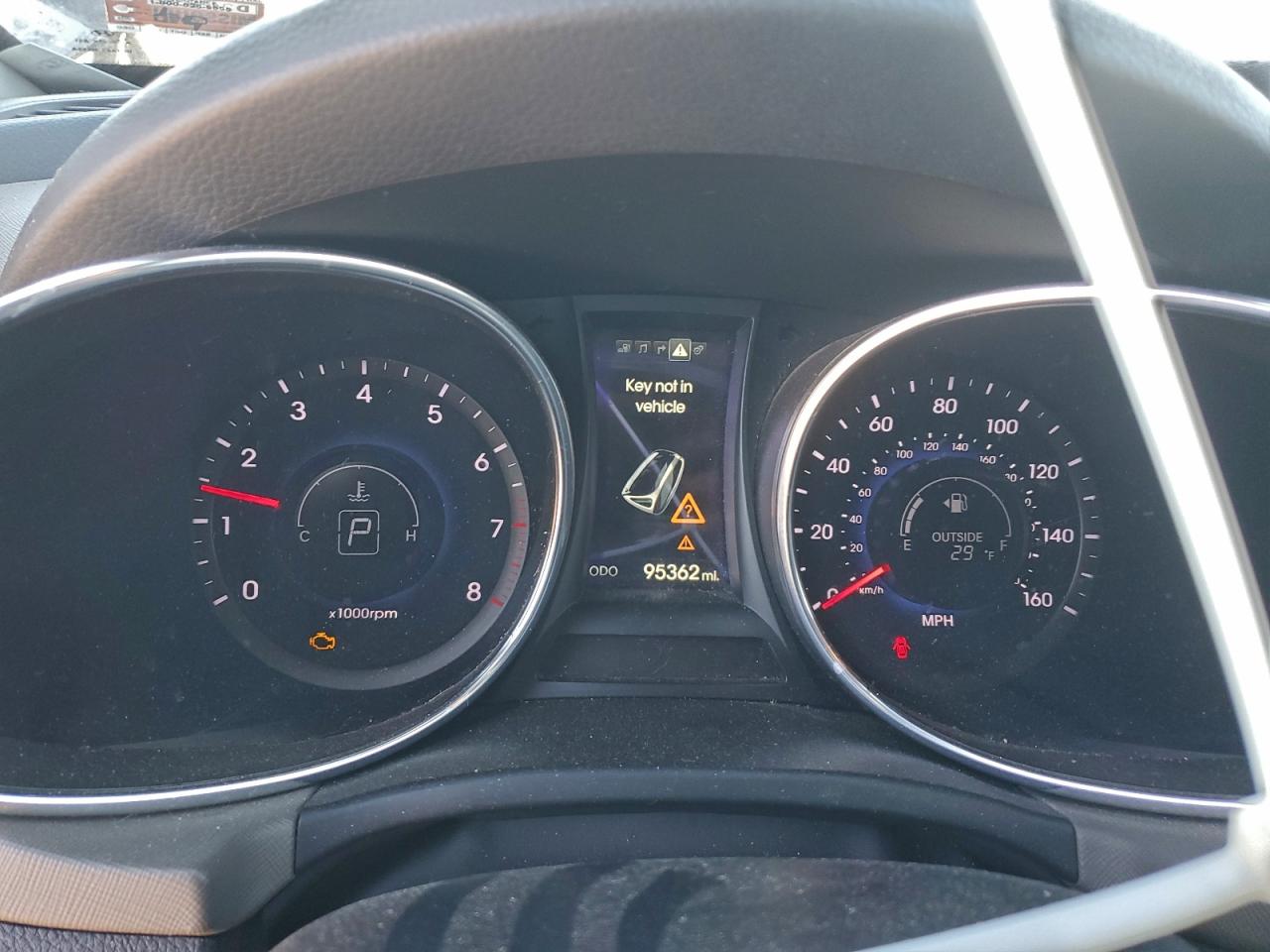 Hyundai SANTA FE Image 6