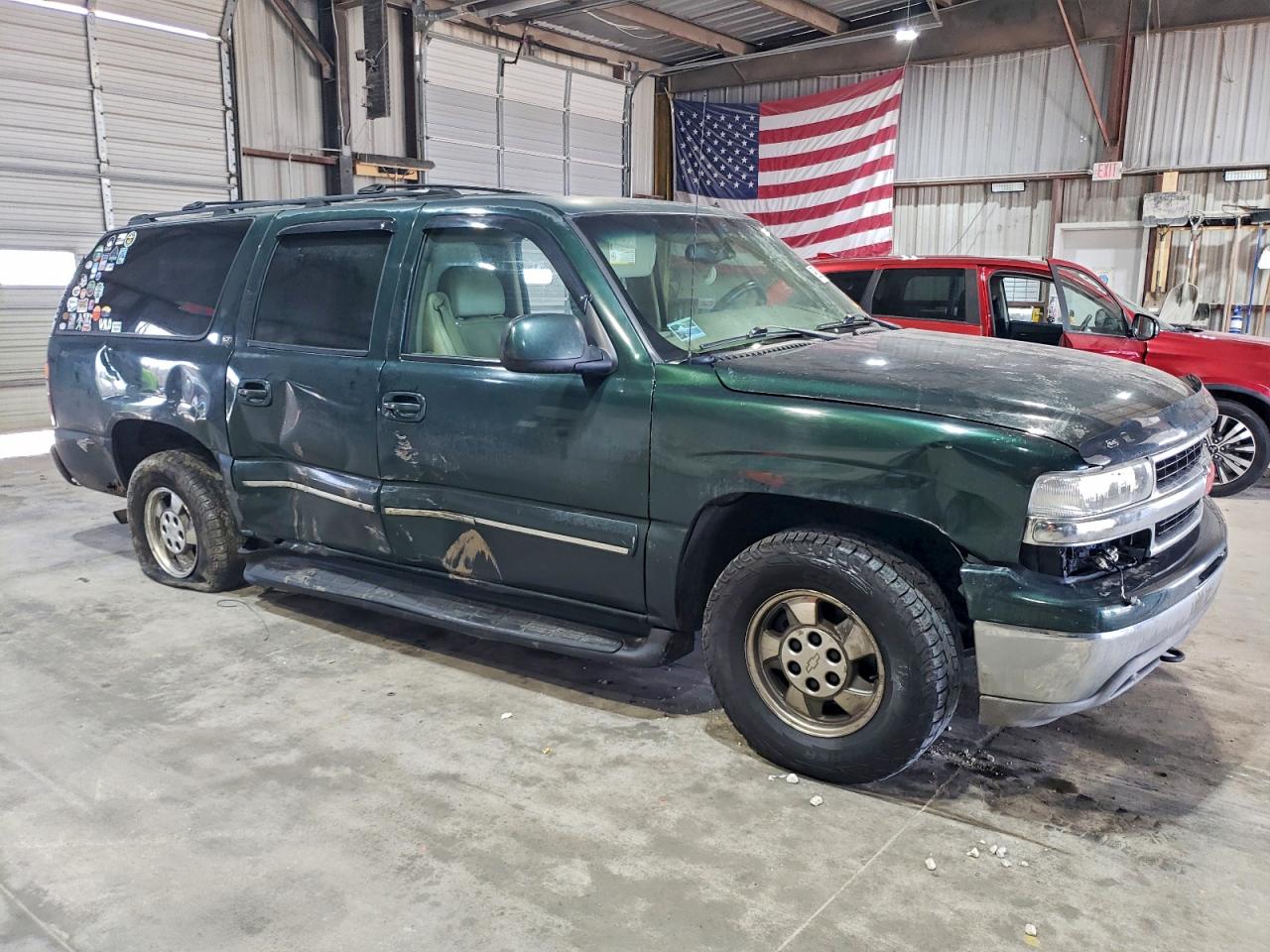 Chevrolet Suburban K1500 Image 3