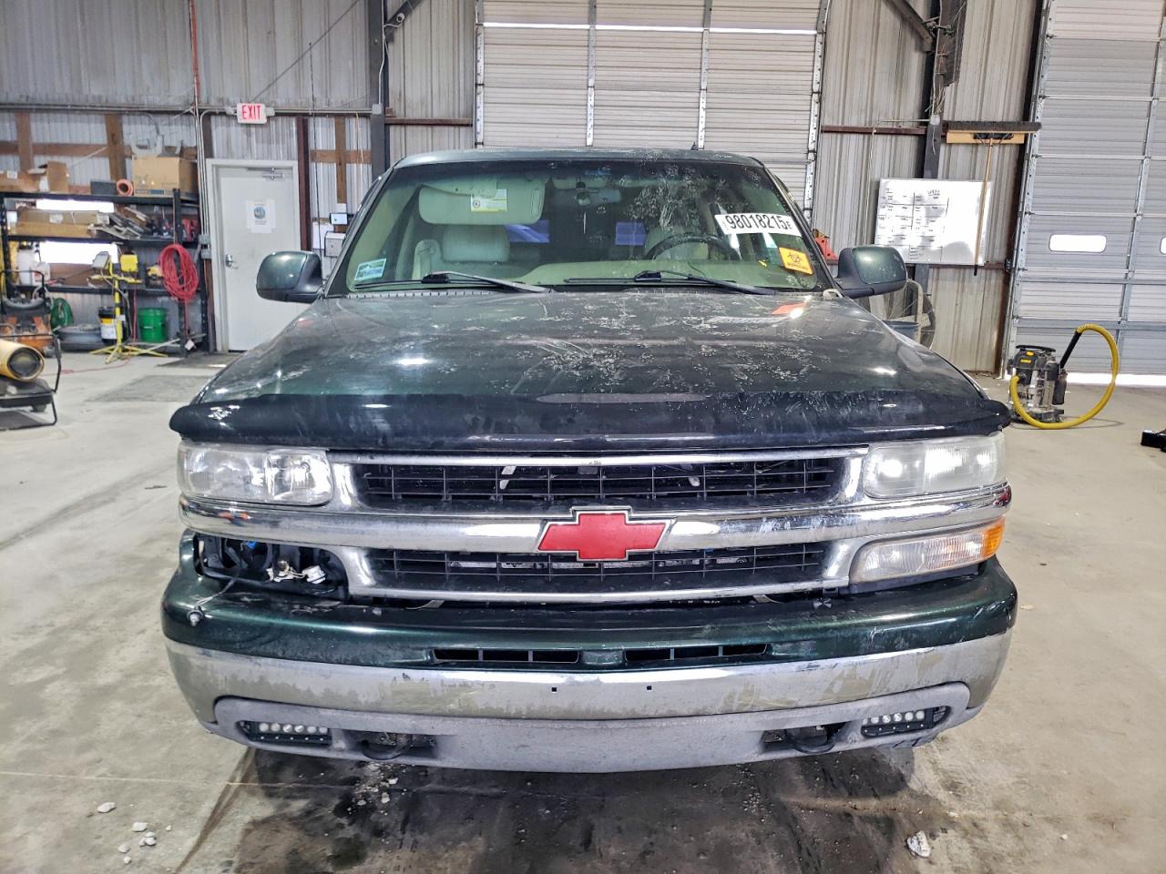 Chevrolet Suburban K1500 Image 6