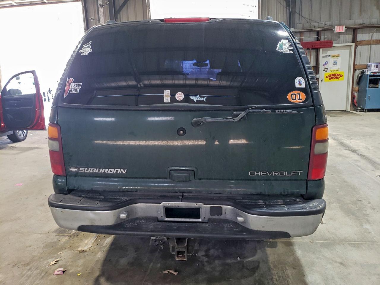 Chevrolet Suburban K1500 Image 4