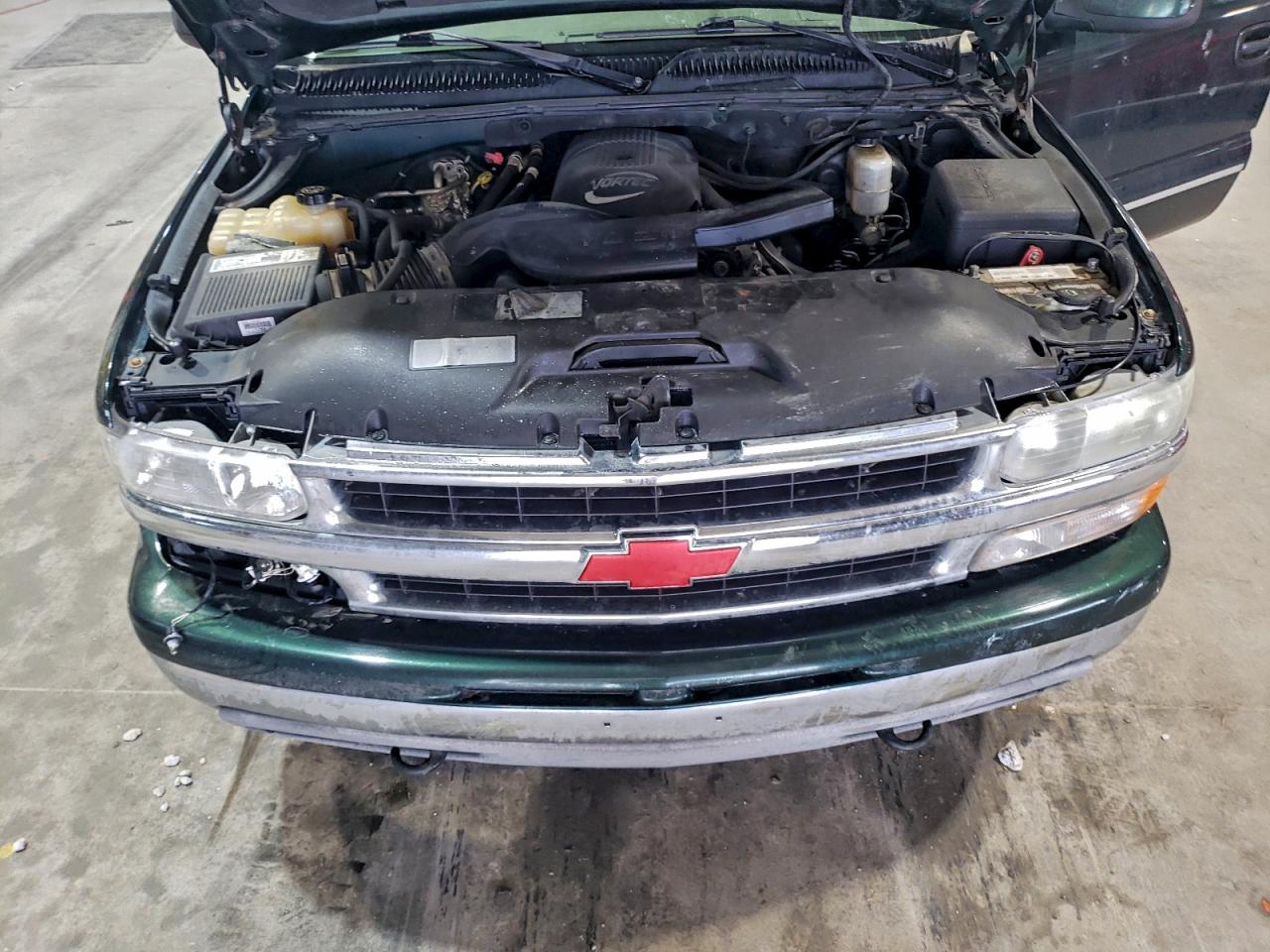 Chevrolet Suburban K1500 Image 9