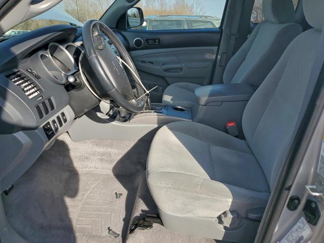 Toyota Tacoma Access Cab Image 4
