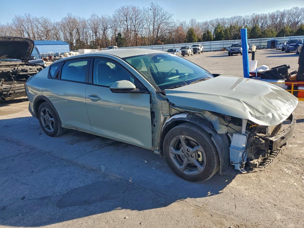 Kia K4 Lx Lx Image 4