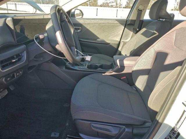 Kia K4 Lx Lx Image 10