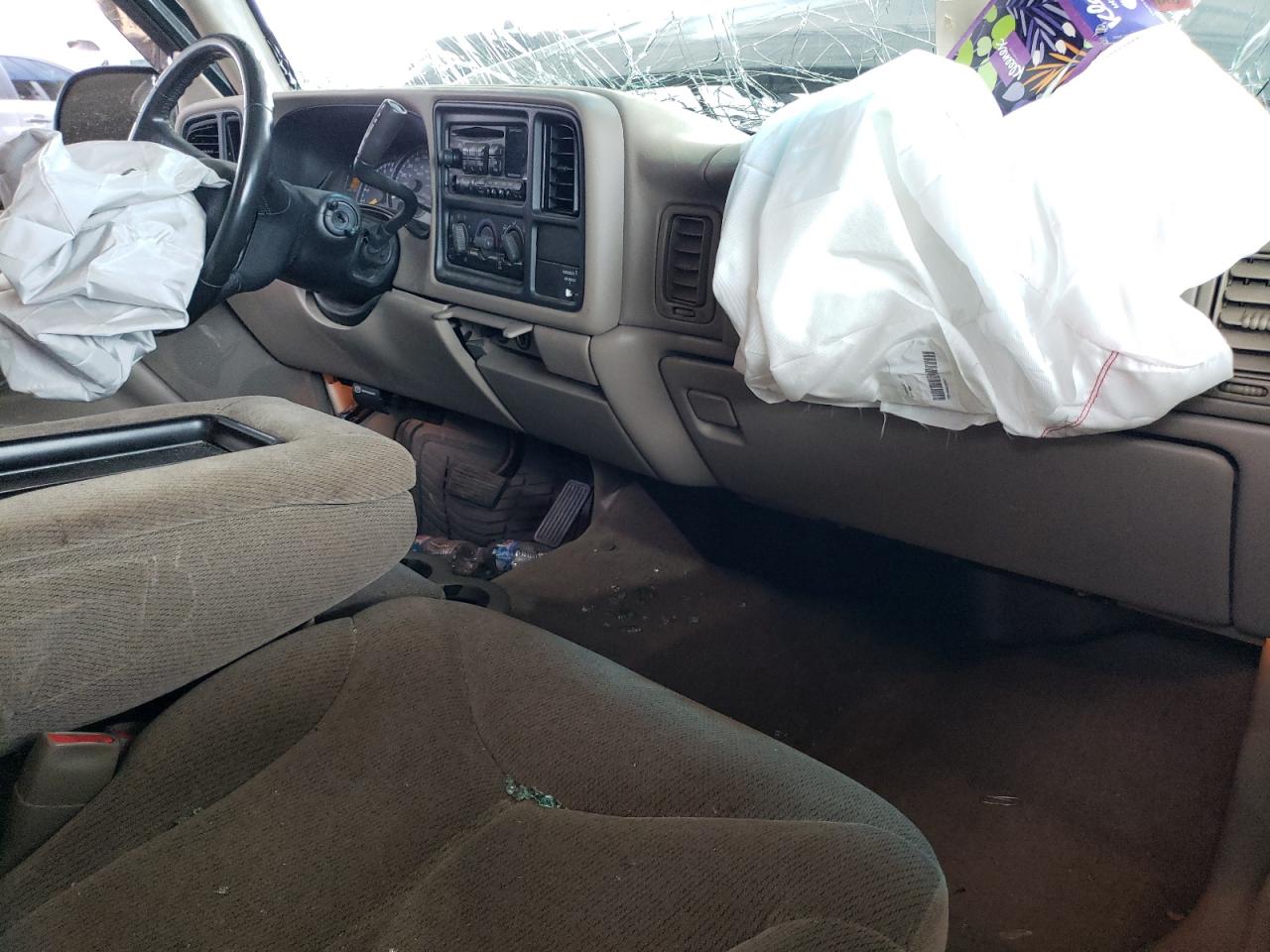 GMC Sierra C1500 Image 11