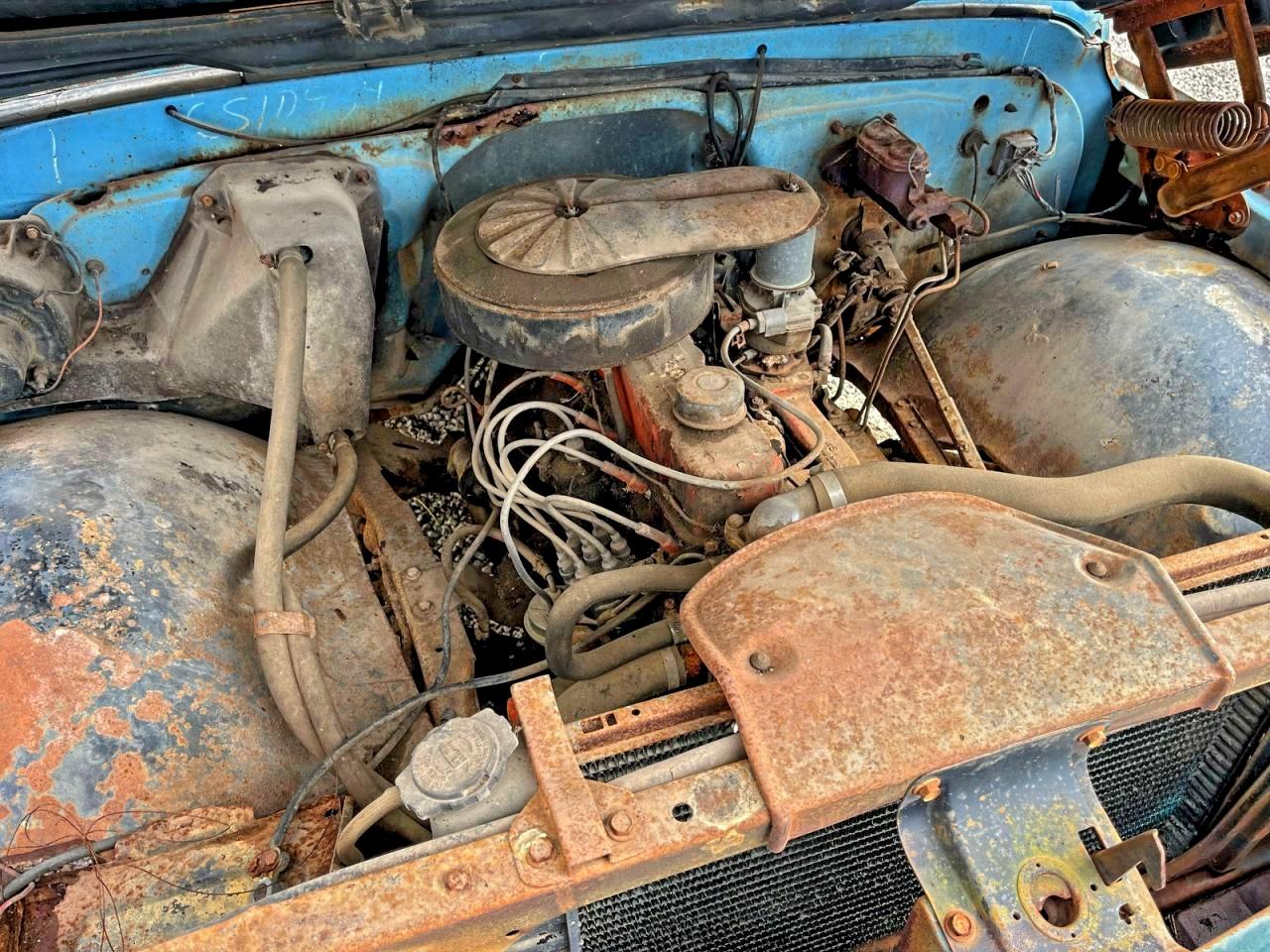 Chevrolet C10 Image 2