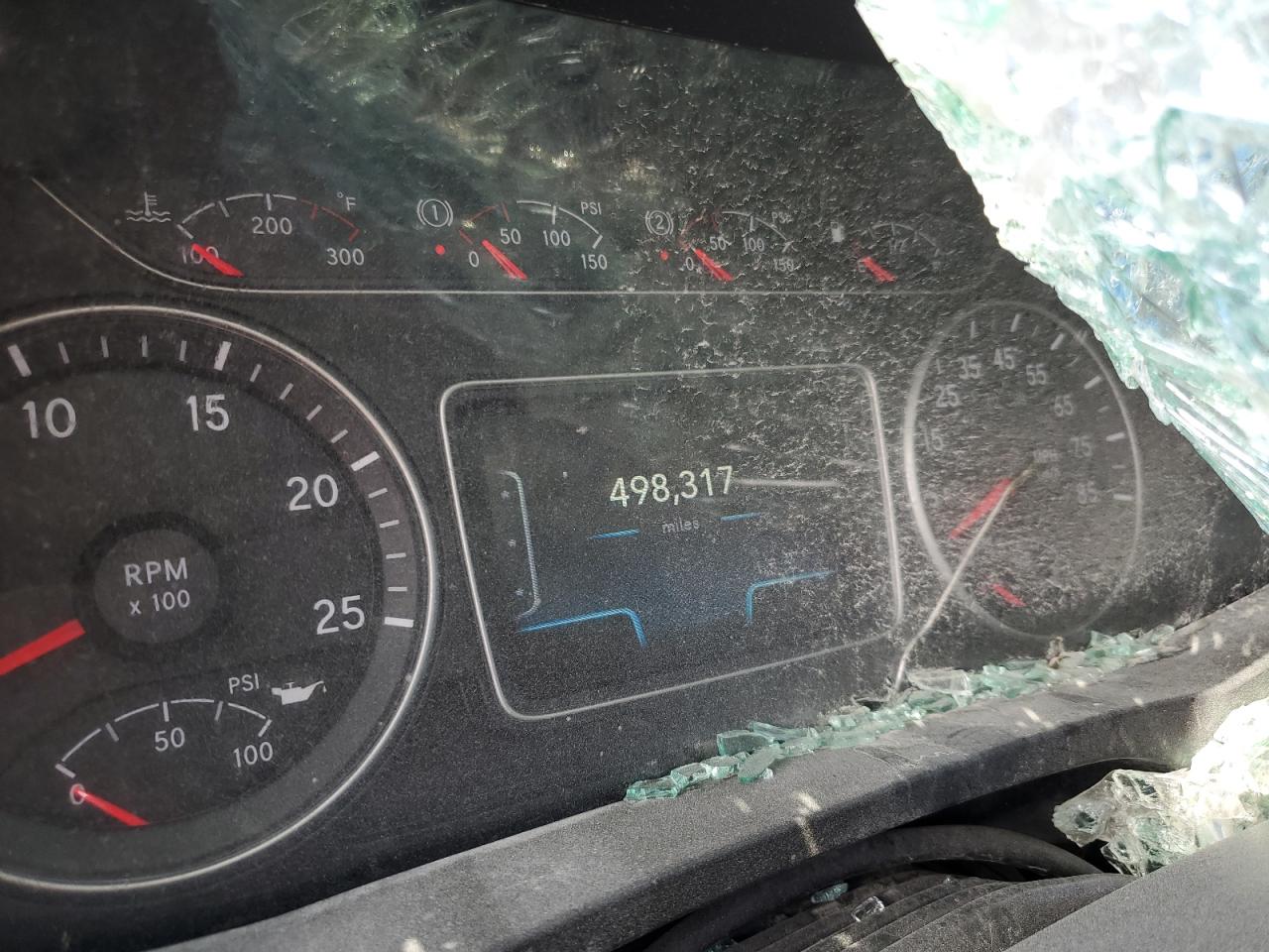 International Lt625 Image 10