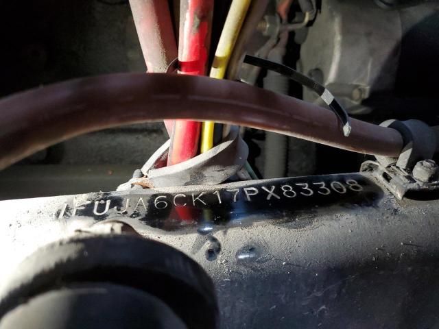 Freightliner Columbia Columbia Image 4