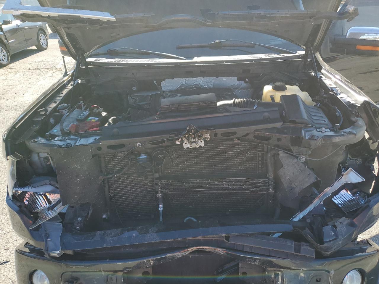 Ford F-150 Supercrew Image 8