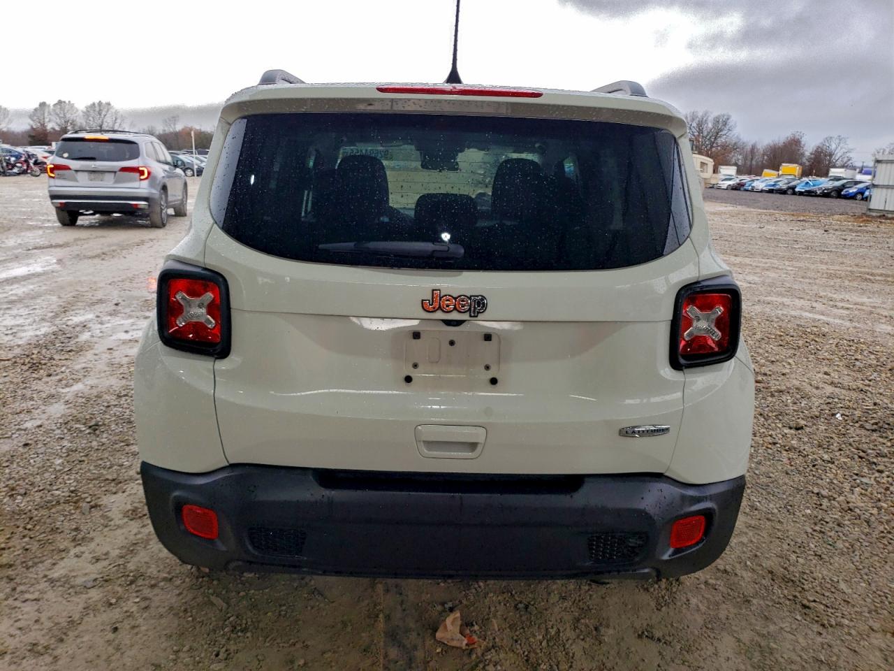 Jeep Renegade Latitude Image 10