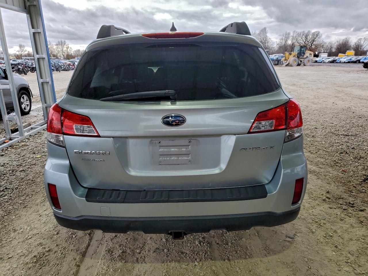 Subaru Outback 2.5i Premium Image 12