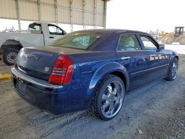 Chrysler 300 Image 2