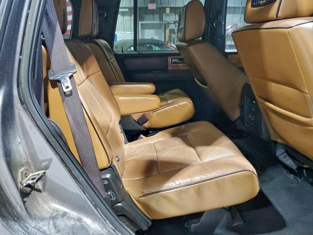 Lincoln Navigator Image 7