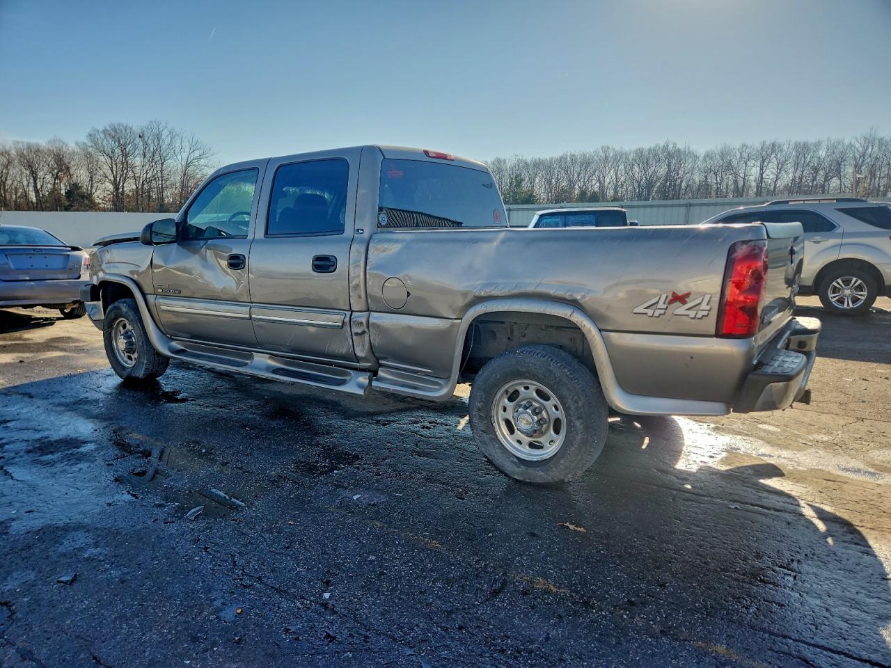 Chevrolet Silverado K2500 Heavy Duty Image 12